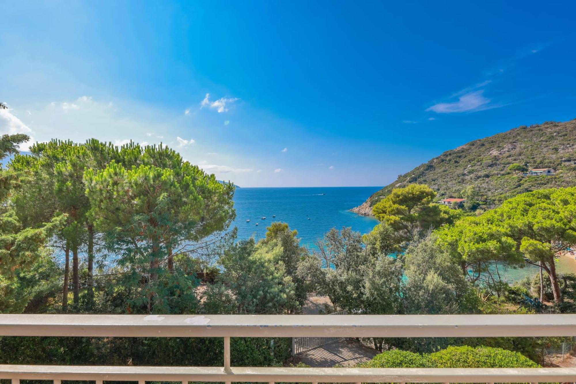 ポルトフェッラーイオLa Terrazza Sul Forno - Goelbaアパートメント エクステリア 写真